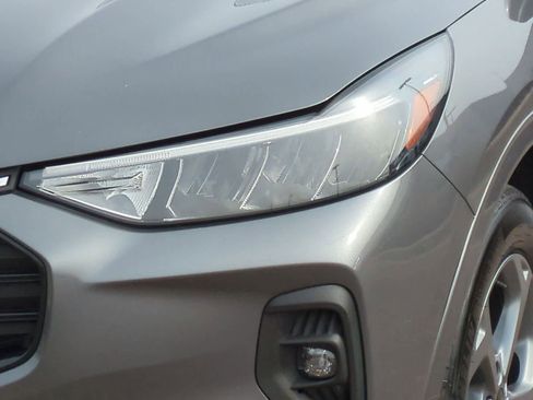 Used 2024 Ford Escape ST-Line Select w/ Tech Pack #2 image 11