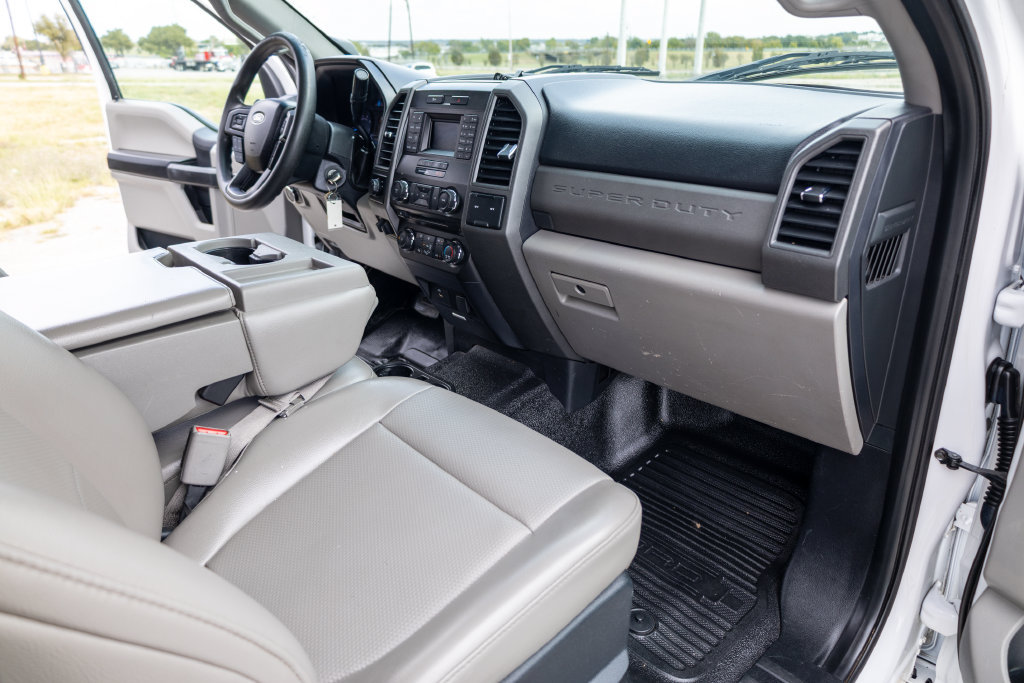 Used 2017 Ford F250 XL w/ Power Equipment Group RWD image 14