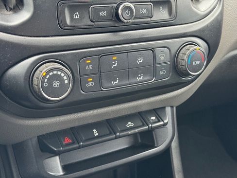 Used 2017 Chevrolet Colorado W/T w/ Custom Special Edition image 18