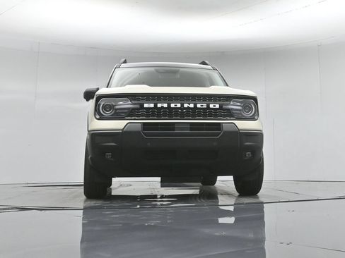 Used 2025 Ford Bronco Sport Outer Banks w/ Outer Banks Tech Package+ AWD/4WD image 45