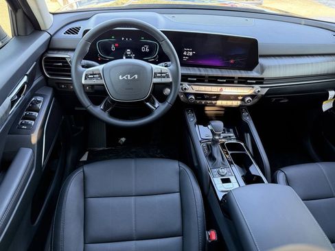 New 2025 Kia Telluride EX w/ EX Captain's Chair Package image 14