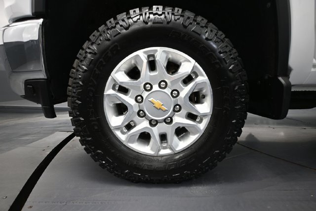 Used 2023 Chevrolet Silverado 3500 LT w/ Convenience Package AWD/4WD image 13
