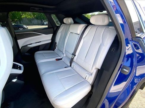 Used 2024 Cadillac Lyriq Sport AWD/4WD image 26