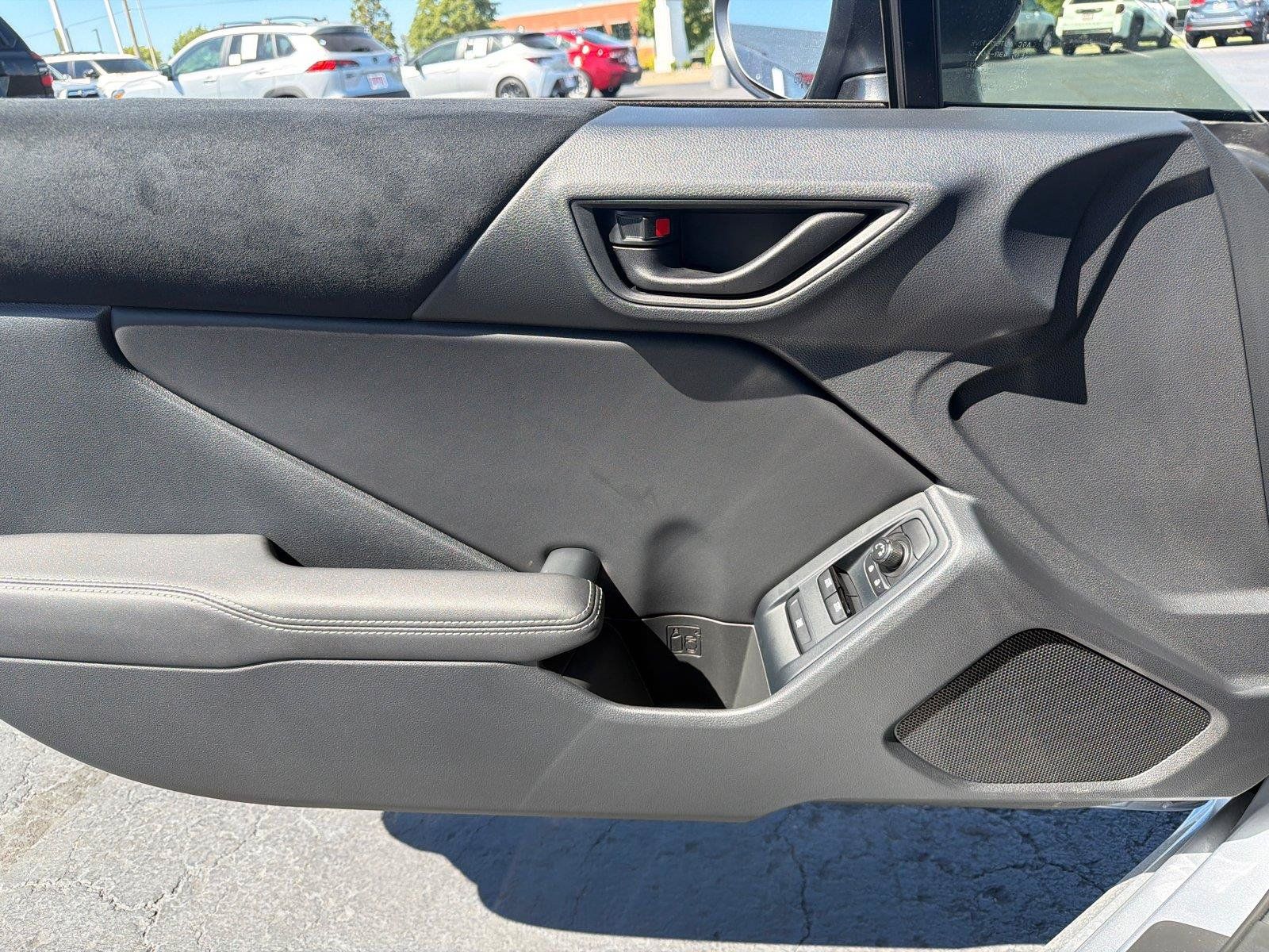 Used 2026 Toyota GR86 Premium w/ ALL Weather Mat Package (TMS) RWD image 9