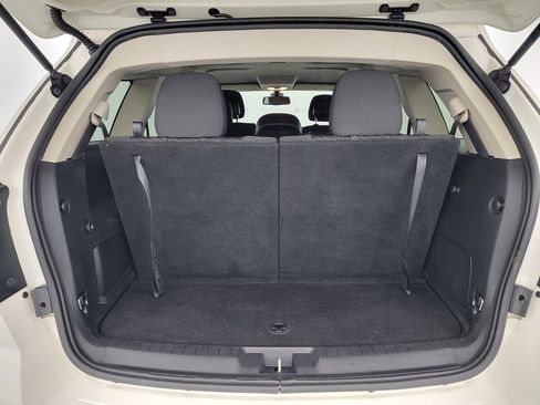 Used 2018 Dodge Journey SE w/ Connectivity Group FWD image 27