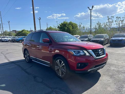 Used 2020 Nissan Pathfinder Platinum w/ Cargo Package AWD/4WD image 3