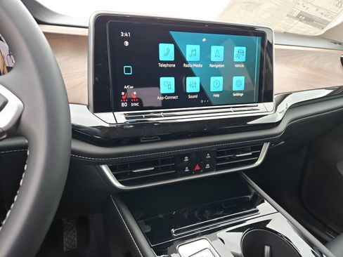 New 2026 Volkswagen Atlas SE image 11