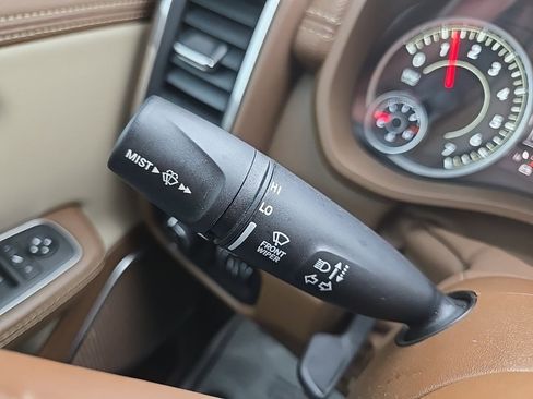 Used 2022 RAM 1500 Laramie image 53