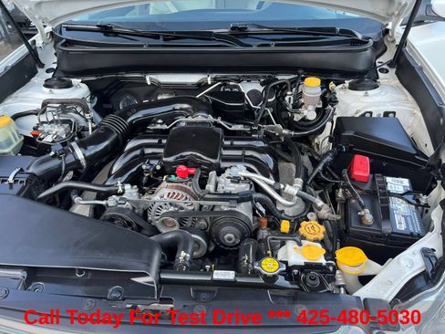Used 2012 Subaru Outback 3.6R Limited AWD/4WD image 21