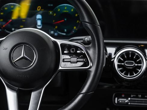 Used 2022 Mercedes-Benz CLA 250 image 22