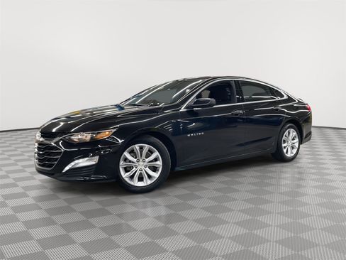 Used 2024 Chevrolet Malibu LT image 3