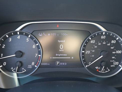 Used 2024 Nissan Frontier SL w/ Technology Package RWD image 10