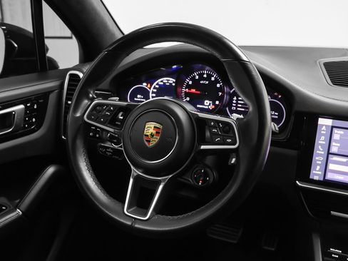 Certified 2021 Porsche Cayenne GTS image 32