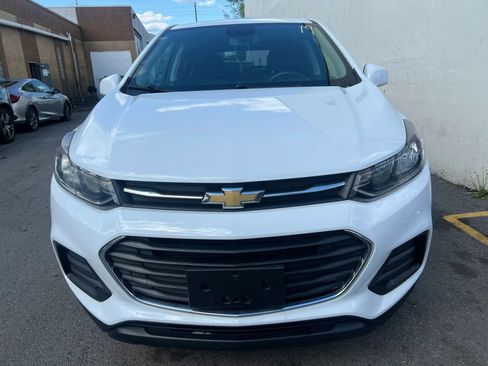 Used 2020 Chevrolet Trax LS w/ Tint and Cruise Package AWD/4WD image 2