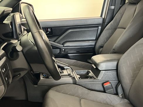 Used 2024 Toyota Tacoma SR RWD image 12