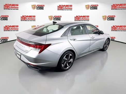 Certified 2023 Hyundai Elantra Limited image 19