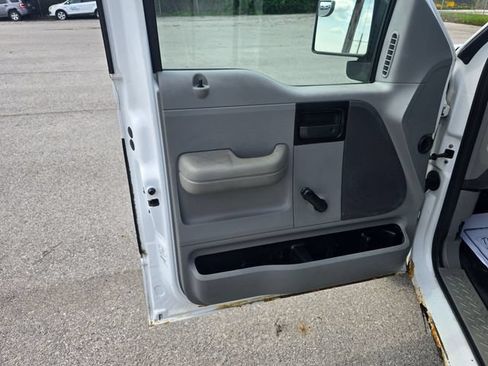 Used 2005 Ford F150 STX RWD image 9