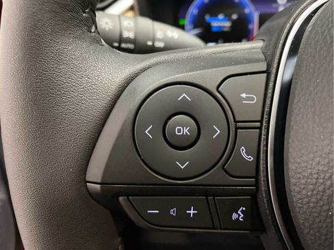 Used 2025 Toyota RAV4 Limited image 13