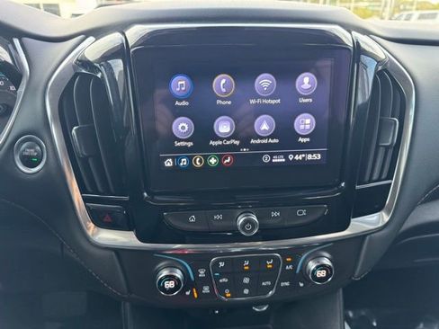 Used 2021 Chevrolet Traverse LT AWD/4WD image 17