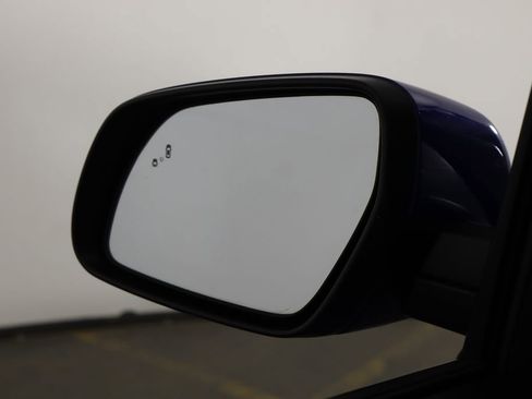 Used 2025 Hyundai Venue SEL FWD image 35