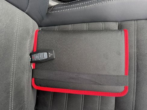 Used 2025 Mitsubishi Outlander SE image 30