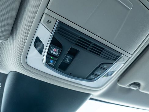 Certified 2025 Acura TLX w/ Technology Package image 37