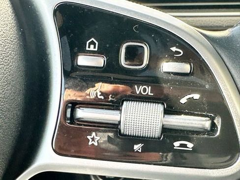 Used 2021 Mercedes-Benz GLE 350 4MATIC image 13