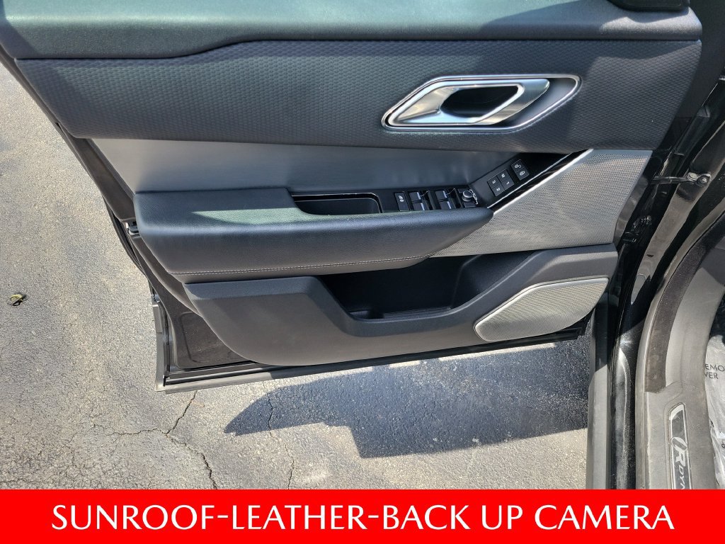 Used 2018 Land Rover Range Rover Velar R-Dynamic SE AWD/4WD image 26