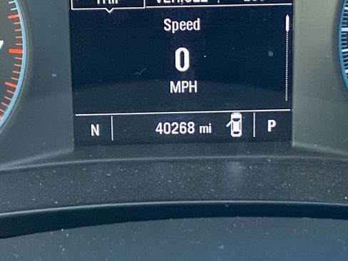 Used 2022 Chevrolet Malibu LT image 25