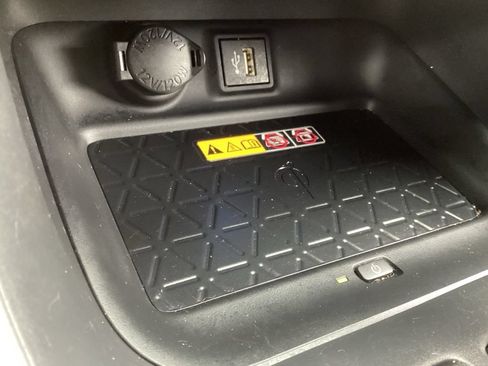 Used 2024 Toyota RAV4 XSE w/ Premium Package AWD/4WD image 20