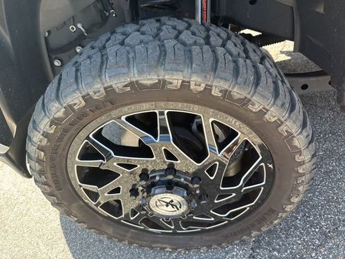 Used 2025 RAM 3500 Laramie image 17