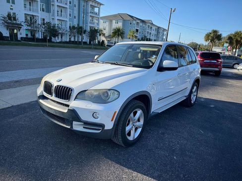 Used 2010 BMW X5 xDrive30i image 4