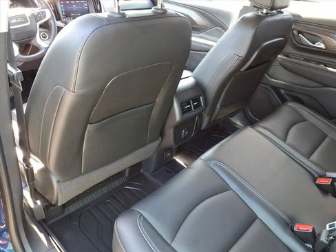 Used 2022 GMC Terrain SLT w/ Tech Package AWD/4WD image 15