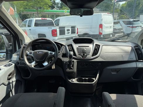 Used 2018 Ford Transit 350 XLT RWD image 14