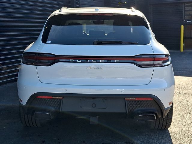 Certified 2026 Porsche Macan AWD/4WD image 6