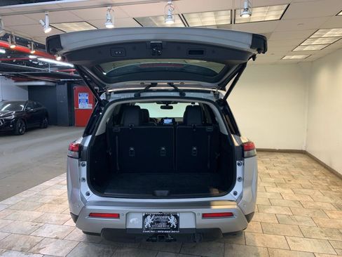 Used 2022 Nissan Pathfinder SL w/ SL Premium Package image 48