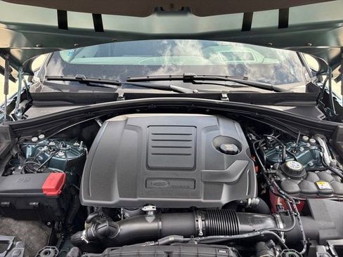 New 2026 Land Rover Range Rover Velar Dynamic SE image 23