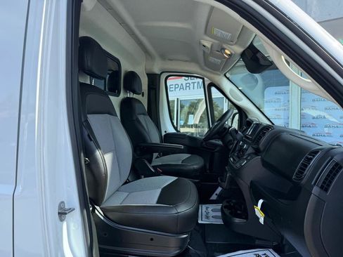 Used 2026 RAM ProMaster 2500 w/ Convenience Group FWD image 30