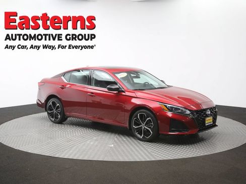 Used 2023 Nissan Altima 2.5 SR w/ SR Premium Package AWD/4WD image 49