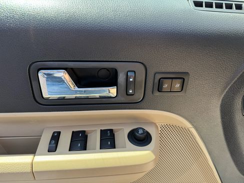 Used 2010 Ford Edge Limited image 16