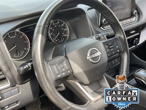 Used 2025 Nissan Rogue SV AWD/4WD image 24
