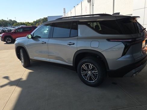 New 2026 Chevrolet Traverse LT w/ Driver Confidence Package image 10