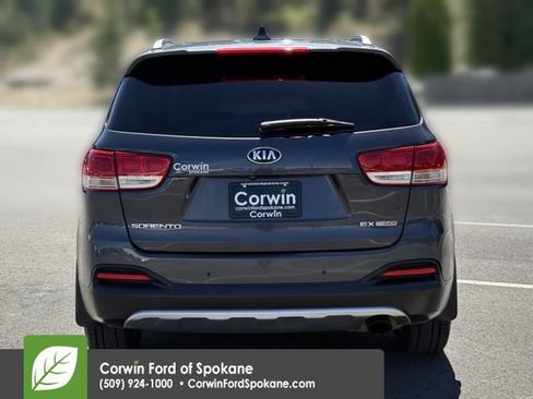 Used 2016 Kia Sorento EX w/ EX Premium Package FWD image 19