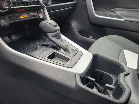 Used 2024 Toyota RAV4 XLE image 29