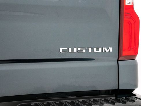 Used 2020 Chevrolet Silverado 1500 Custom w/ Custom Value Package image 29