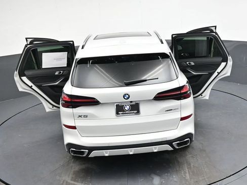 New 2026 BMW X5 xDrive40i w/ M Sport Package AWD/4WD image 40
