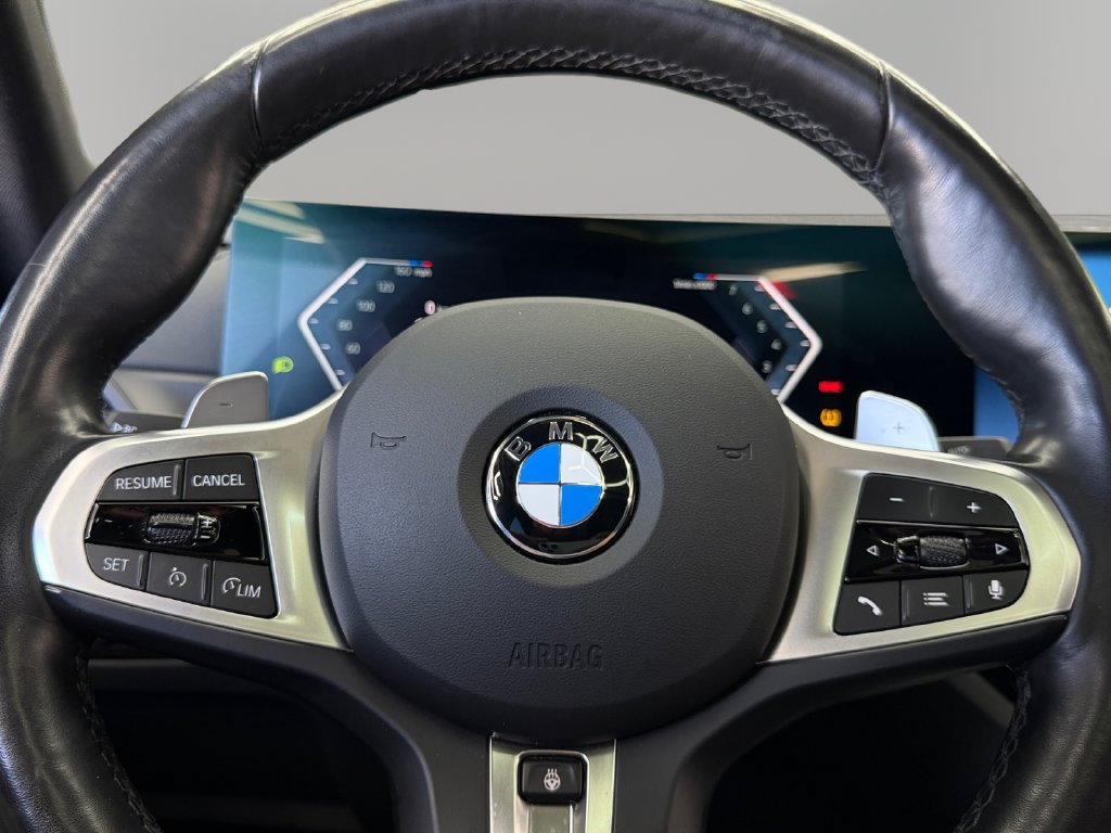 Used 2024 BMW 330i Sedan w/ M Sport Package RWD image 19