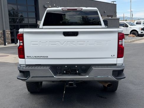 Used 2023 Chevrolet Silverado 2500 LT w/ Convenience Package AWD/4WD image 4