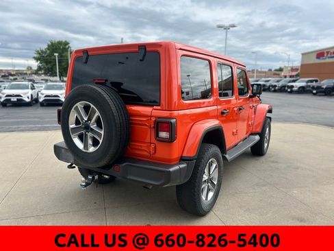 Used 2019 Jeep Wrangler Unlimited Sahara w/ Uconnect 4C Nav & Sound Group AWD/4WD image 5