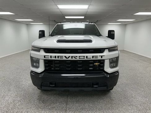 Used 2020 Chevrolet Silverado 2500 Custom w/ Custom Value Package AWD/4WD image 3